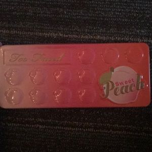 Too Faced Sweet Peach Pallete